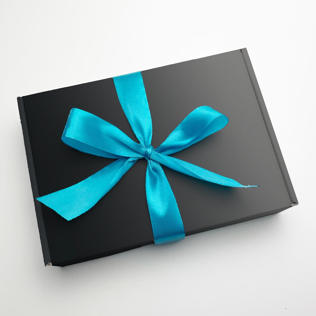 Kraft gift box set with matching ribbon
